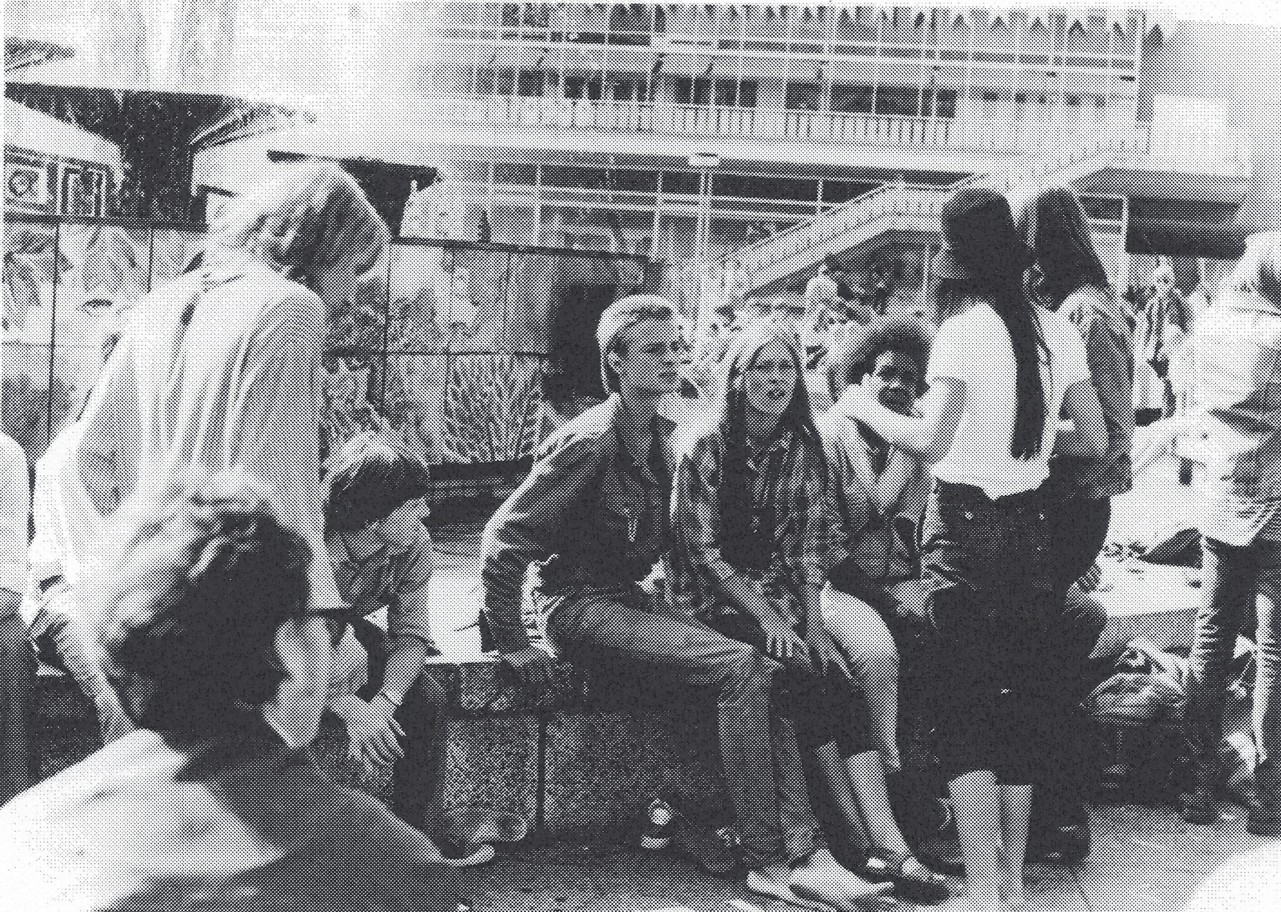 Authentisches Foto aus meiner Stasiakte. Es zeigt mich auf dem Alexanderplatz in Berlin im Sommer 1982.